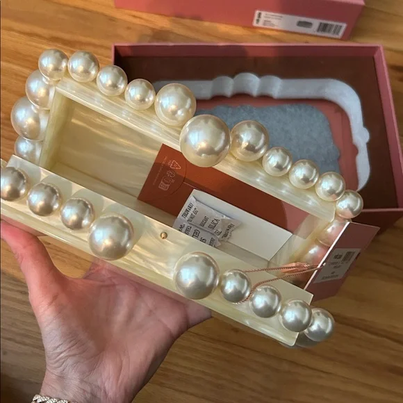 Brand new with tags Cult Gaia Eos Ivory Pearl Clutch - Picture 2 of 4